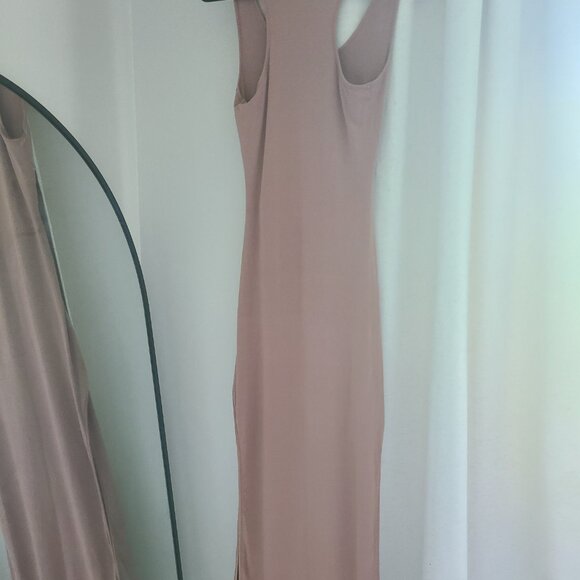 DYNAMITE maxi dress with cutout, small - Picture 3 of 4